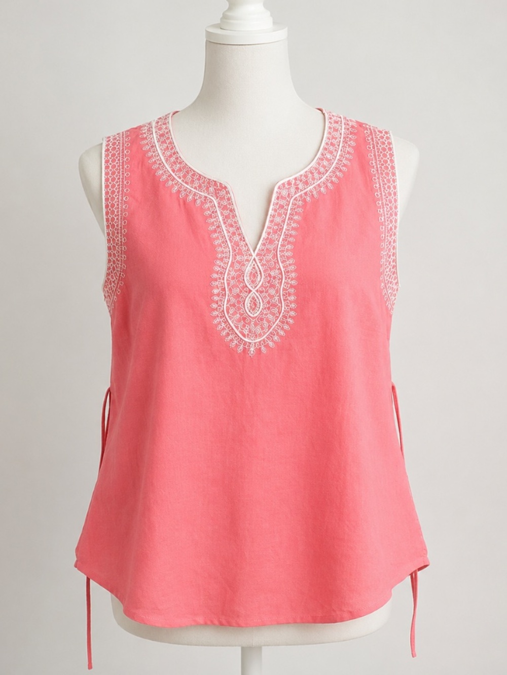 Sherry Taylor Embroidered Tunic Top Medium Boho Sleeveless‎ Ramie Rayon Blouse